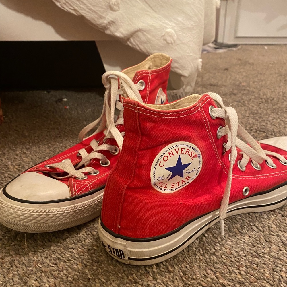 Red converse